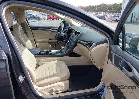 2014 Ford Fusion Hybrid Se z USA, uszkodzony, nr VIN 3FA6P0LU8ER238650